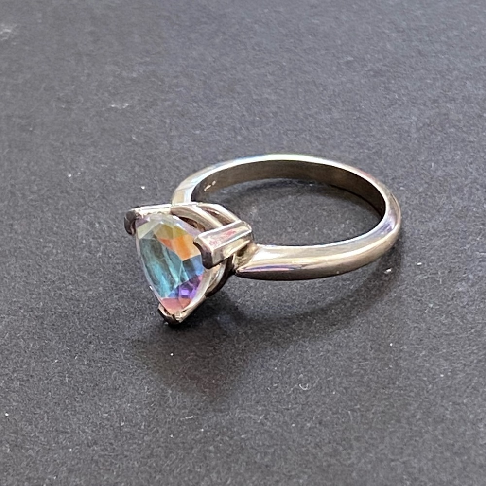 14k White Gold-Heart-Cut Opalescent Ring - Picture 7 of 8